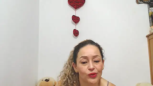 Snapshot of ariellth chatting on October 23, 2025, 3:00 pm ariellth online show from October 23, 2025, 3:00 pm