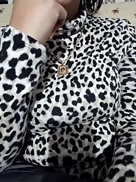 Snapshot of Barby8787 chatting on January 18, 2025, 2:44 pm Barby8787 online show from January 18, 2025, 2:44 pm