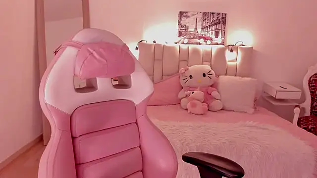 Snapshot of yenny_garcia chatting on January 12, 2026, 6:13 pm yenny garcia online show from January 12, 2026, 6:13 pm