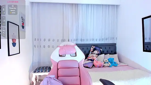 Snapshot of yenny_garcia chatting on February 28, 2026, 1:23 pm yenny garcia online show from February 28, 2026, 1:23 pm