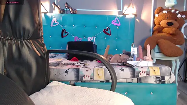 Snapshot of engel_devil chatting on February 16, 2026, 12:01 pm engel devil online show from February 16, 2026, 12:01 pm