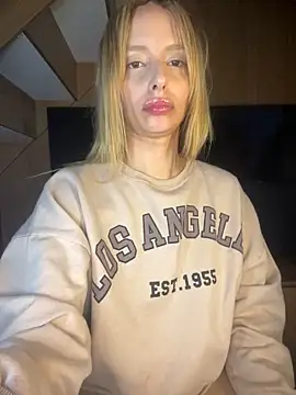 Bellahcha online show from May 23, 2026, 4:29 am