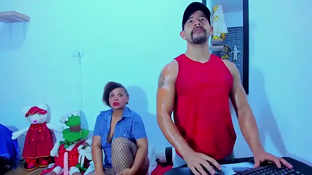 alessandro27yleonora online show from December 28, 2024, 10:58 am