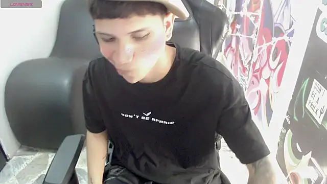 Snapshot of Brayan_lopezz chatting on January 27, 2025, 12:48 pm Brayan lopezz online show from January 27, 2025, 12:48 pm