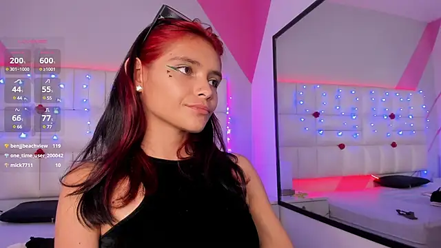 Snapshot of Salome_rouse1 chatting on January 31, 2025, 2:15 am Salome rouse1 online show from January 31, 2025, 2:15 am