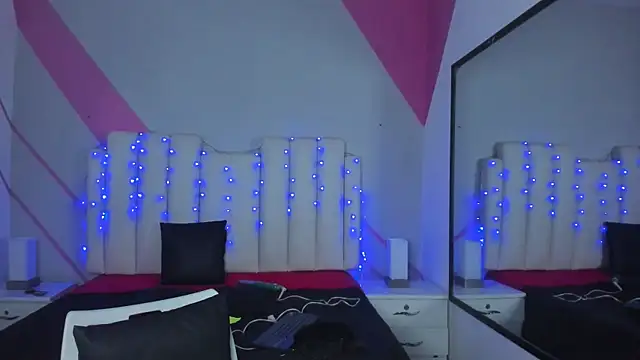 Salome rouse1 online show from November 24, 2025, 9:25 pm