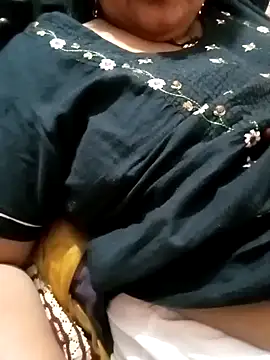 Snapshot of seemi_bhabhi chatting on January 26, 2025, 3:47 pm seemi bhabhi online show from January 26, 2025, 3:47 pm