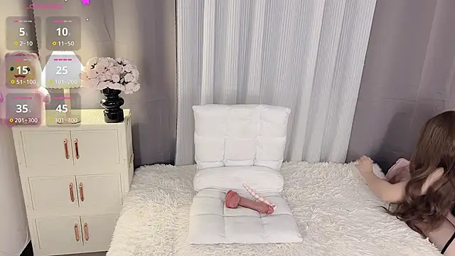 Snapshot of Lucky-susuBB chatting on December 22, 2024, 1:55 pm Lucky-susuBB online show from December 22, 2024, 1:55 pm