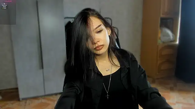 Snapshot of SweetyDeviliya chatting on April 27, 2026, 6:44 am SweetyDeviliya online show from April 27, 2026, 6:44 am