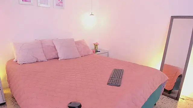 ibella7 online show from April 11, 2026, 7:40 pm