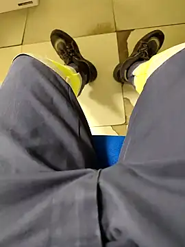 coppiapazza online show from December 25, 2024, 9:54 pm