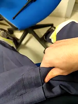 coppiapazza online show from February 22, 2025, 1:02 pm