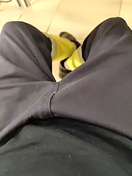 coppiapazza online show from March 19, 2025, 6:03 am