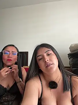 kim zaratte online show from May 26, 2026, 3:08 pm