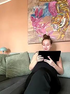 Hr Frk Olsen online show from October 9, 2025, 11:08 am