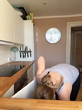 Hr Frk Olsen online show from October 14, 2025, 9:43 am