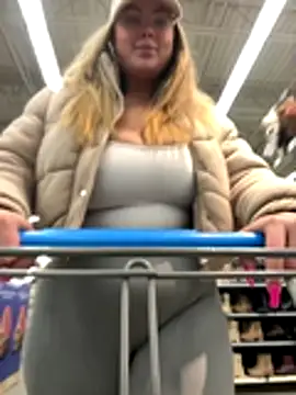 Snapshot of SultryCurves chatting on November 29, 2025, 9:29 pm SultryCurves online show from November 29, 2025, 9:29 pm