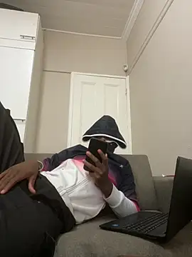 Snapshot of Mischevous_T69 chatting on October 7, 2025, 2:25 pm Mischevous T69 online show from October 7, 2025, 2:25 pm