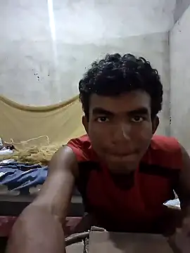 Reynold2608 online show from January 20, 2025, 11:43 pm