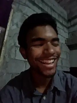 Snapshot of Reynold2608 chatting on January 9, 2026, 3:53 am Reynold2608 online show from January 9, 2026, 3:53 am