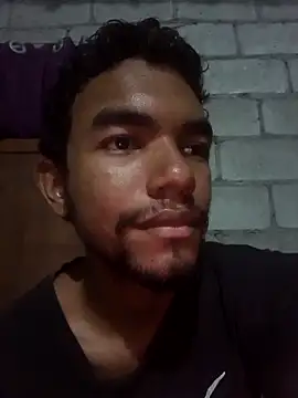 Snapshot of Reynold2608 chatting on February 9, 2026, 3:10 am Reynold2608 online show from February 9, 2026, 3:10 am