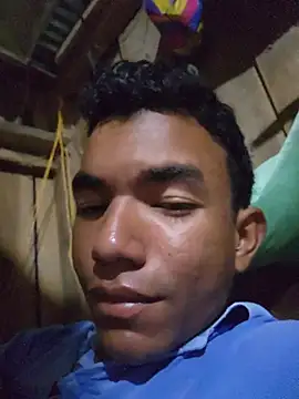 Reynold2608 online show from June 28, 2026, 1:55 am