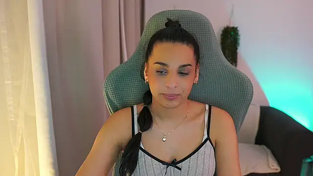 Snapshot of mila__denver chatting on January 23, 2025, 6:56 pm mila denver online show from January 23, 2025, 6:56 pm