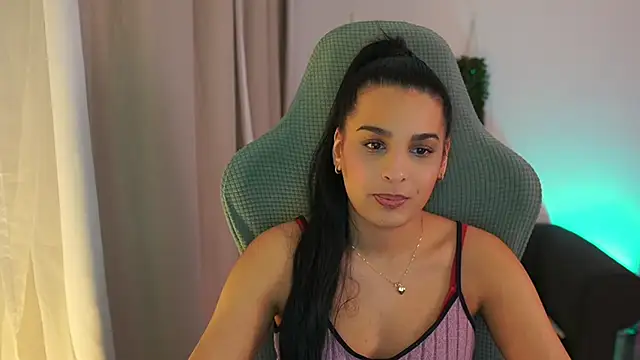 Snapshot of mila__denver chatting on January 26, 2025, 5:13 pm mila denver online show from January 26, 2025, 5:13 pm