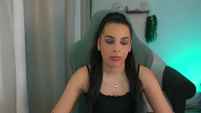 Snapshot of mila__denver chatting on March 14, 2025, 9:03 am mila denver online show from March 14, 2025, 9:03 am
