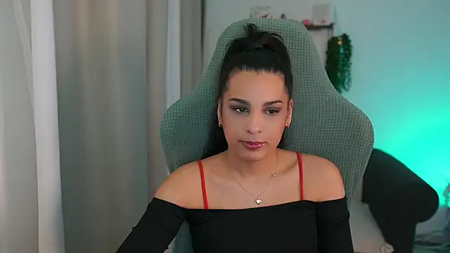 Snapshot of mila__denver chatting on March 16, 2025, 11:38 am mila denver online show from March 16, 2025, 11:38 am