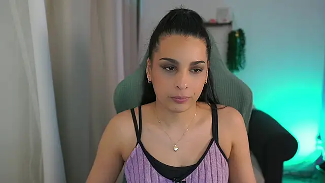 Snapshot of mila__denver chatting on March 21, 2025, 12:17 pm mila denver online show from March 21, 2025, 12:17 pm