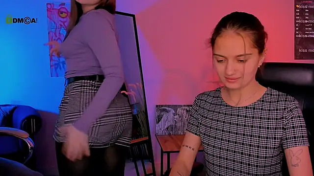 Snapshot of pure_radiance1 chatting on November 7, 2025, 10:04 am pure radiance1 online show from November 7, 2025, 10:04 am