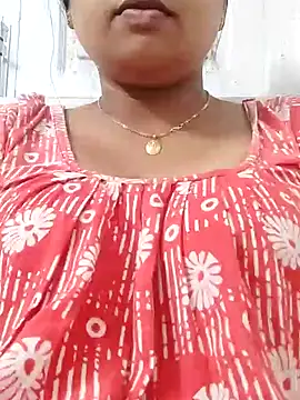 Snapshot of Priya_2222 chatting on January 9, 2025, 11:03 am Priya 2222 online show from January 9, 2025, 11:03 am