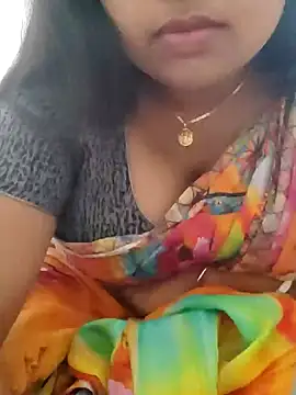 Snapshot of Priya_2222 chatting on January 21, 2025, 3:54 pm Priya 2222 online show from January 21, 2025, 3:54 pm