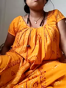 Snapshot of Priya_2222 chatting on February 4, 2025, 5:53 am Priya 2222 online show from February 4, 2025, 5:53 am