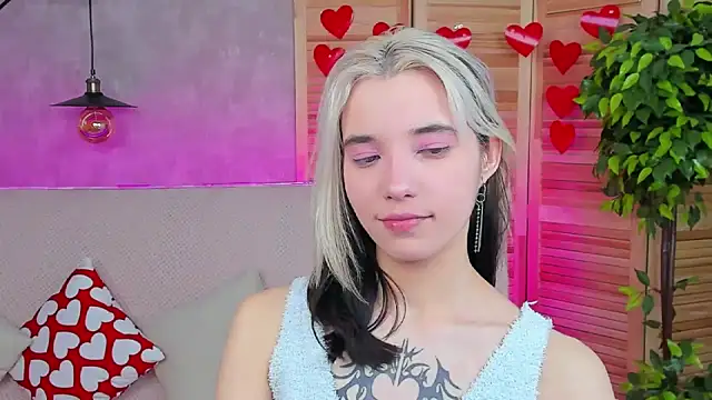 Snapshot of as1an_girlfriend chatting on February 24, 2025, 7:11 am as1an girlfriend online show from February 24, 2025, 7:11 am