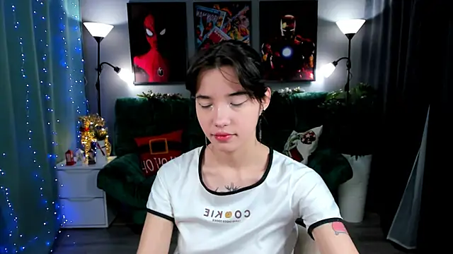 as1an girlfriend online show from December 18, 2025, 7:03 am