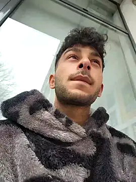 Iulianmarius12 online show from March 3, 2025, 11:33 am