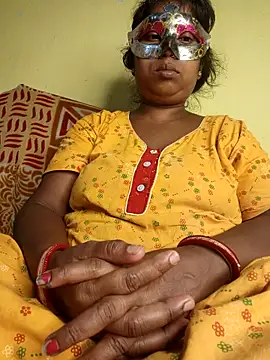 Snapshot of tinabhabhi chatting on May 17, 2026, 10:11 am tinabhabhi online show from May 17, 2026, 10:11 am