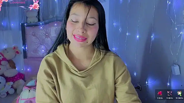 keyla meow online show from October 5, 2025, 3:38 am