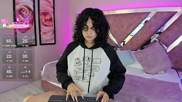 Snapshot of KatherineGomez chatting on November 15, 2025, 2:53 am KatherineGomez online show from November 15, 2025, 2:53 am