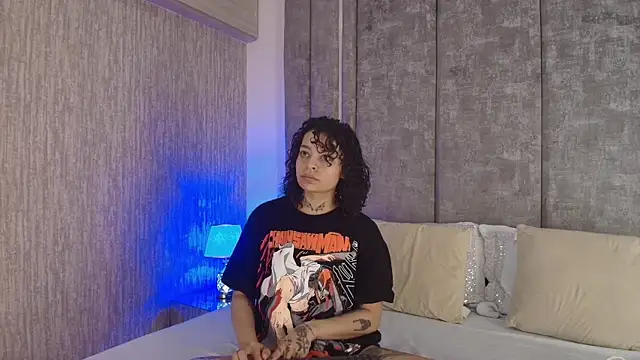 Snapshot of KatherineGomez chatting on February 24, 2026, 2:20 am KatherineGomez online show from February 24, 2026, 2:20 am