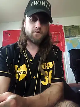 Snapshot of Ozomitro chatting on November 9, 2025, 8:56 am Ozomitro online show from November 9, 2025, 8:56 am