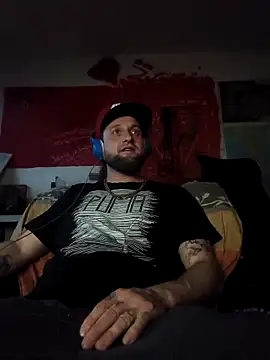 Snapshot of Ozomitro chatting on November 17, 2025, 2:56 pm Ozomitro online show from November 17, 2025, 2:56 pm