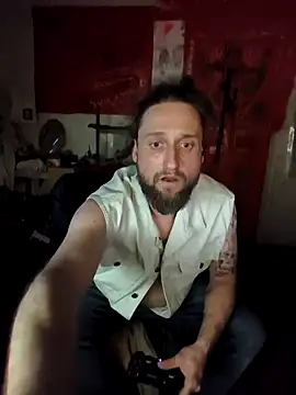 Snapshot of Ozomitro chatting on December 4, 2025, 3:10 pm Ozomitro online show from December 4, 2025, 3:10 pm