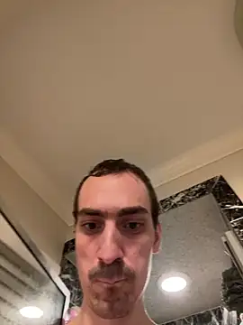 Snapshot of tallnerdyguy chatting on May 27, 2026, 3:47 am tallnerdyguy online show from May 27, 2026, 3:47 am