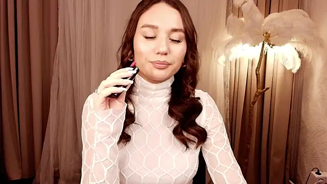 margeriTirell online show from November 14, 2025, 3:16 am