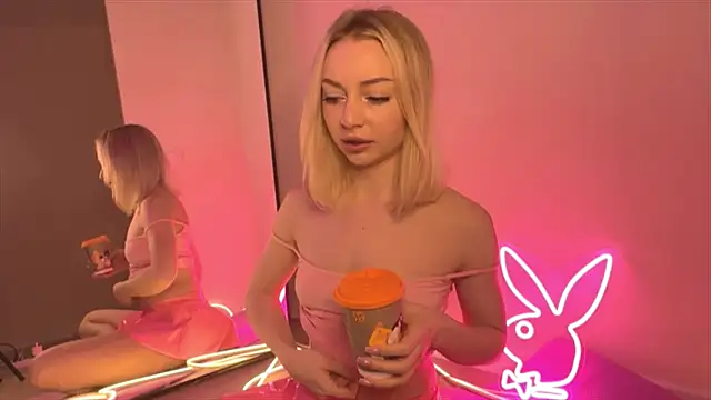 melissa grr online show from December 4, 2025, 6:49 pm