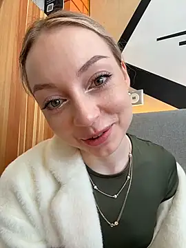 Snapshot of melissa_grr chatting on April 16, 2026, 11:22 am melissa grr online show from April 16, 2026, 11:22 am