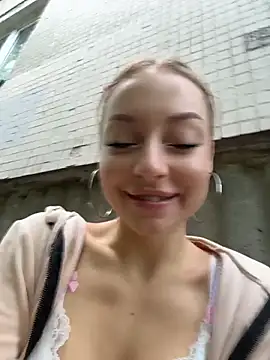 Snapshot of melissa_grr chatting on May 17, 2026, 12:01 pm melissa grr online show from May 17, 2026, 12:01 pm